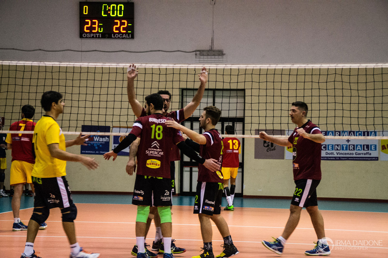 VOLLEY