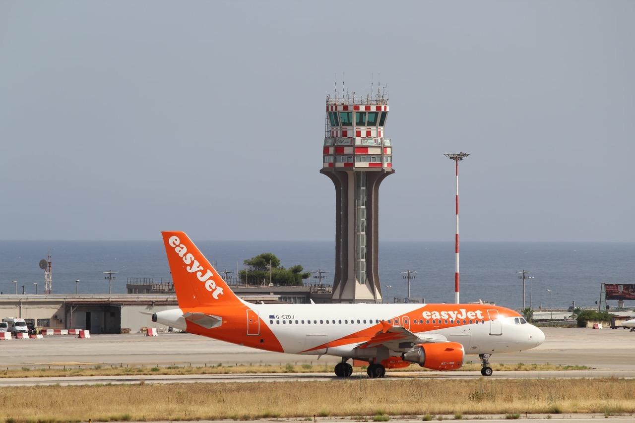 EasyJet,